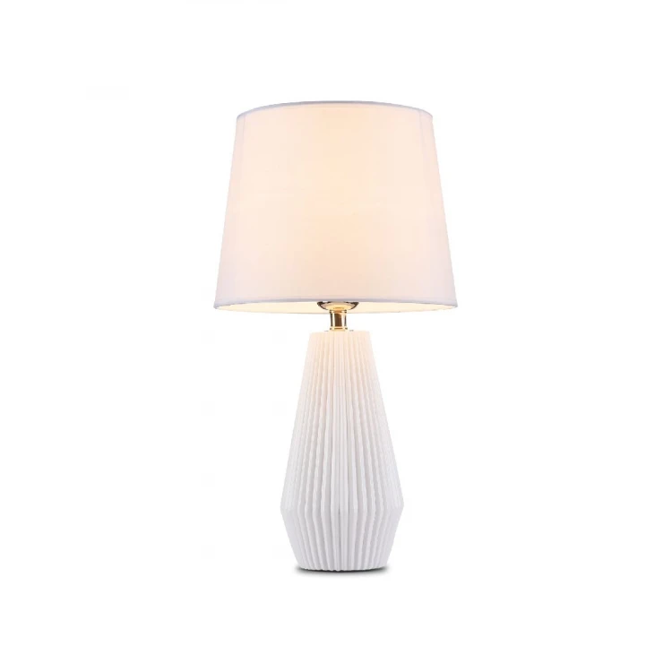 Настольная лампа Maytoni Calvin Table Z181-TL-01-W